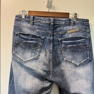 Cowgirl Tuff Roadtrip Skinny Jean Distressed Embroidered High Waist 29x31‎